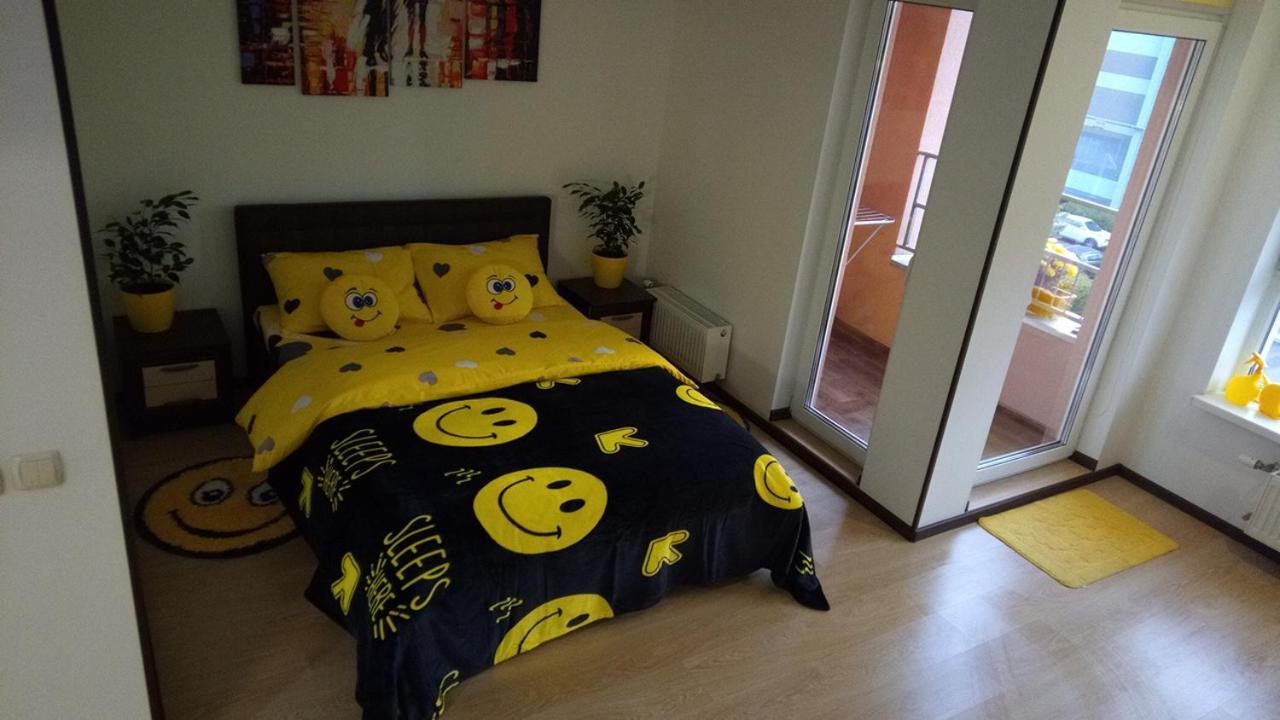Positive Smile Studio Apartment In The Colorful Comfort Town Residental Complex. Kt-06. เคียฟ ภายนอก รูปภาพ
